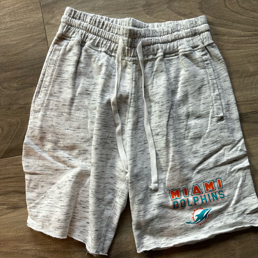 Miami Dolphins Gray Men's Shorts size S
